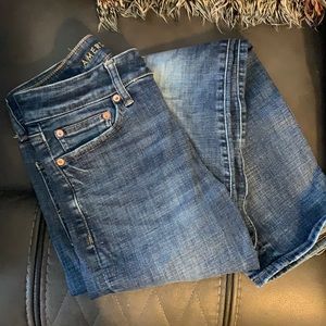 American Eagle next level flex original street 28 x 32 medium wash